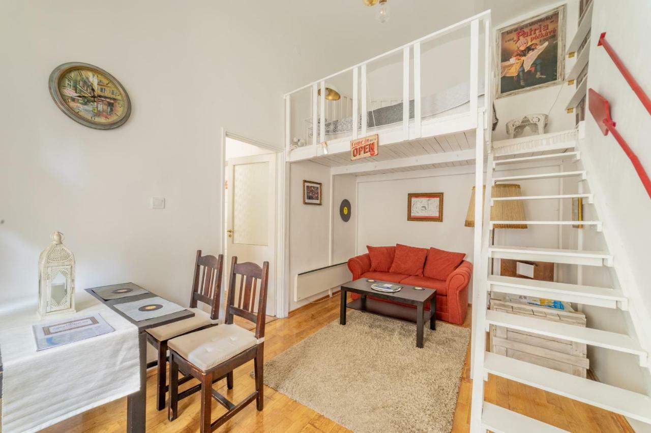 Gabi'S Central Broadway Nest @ Nagymezo Str Budapest Bagian luar foto