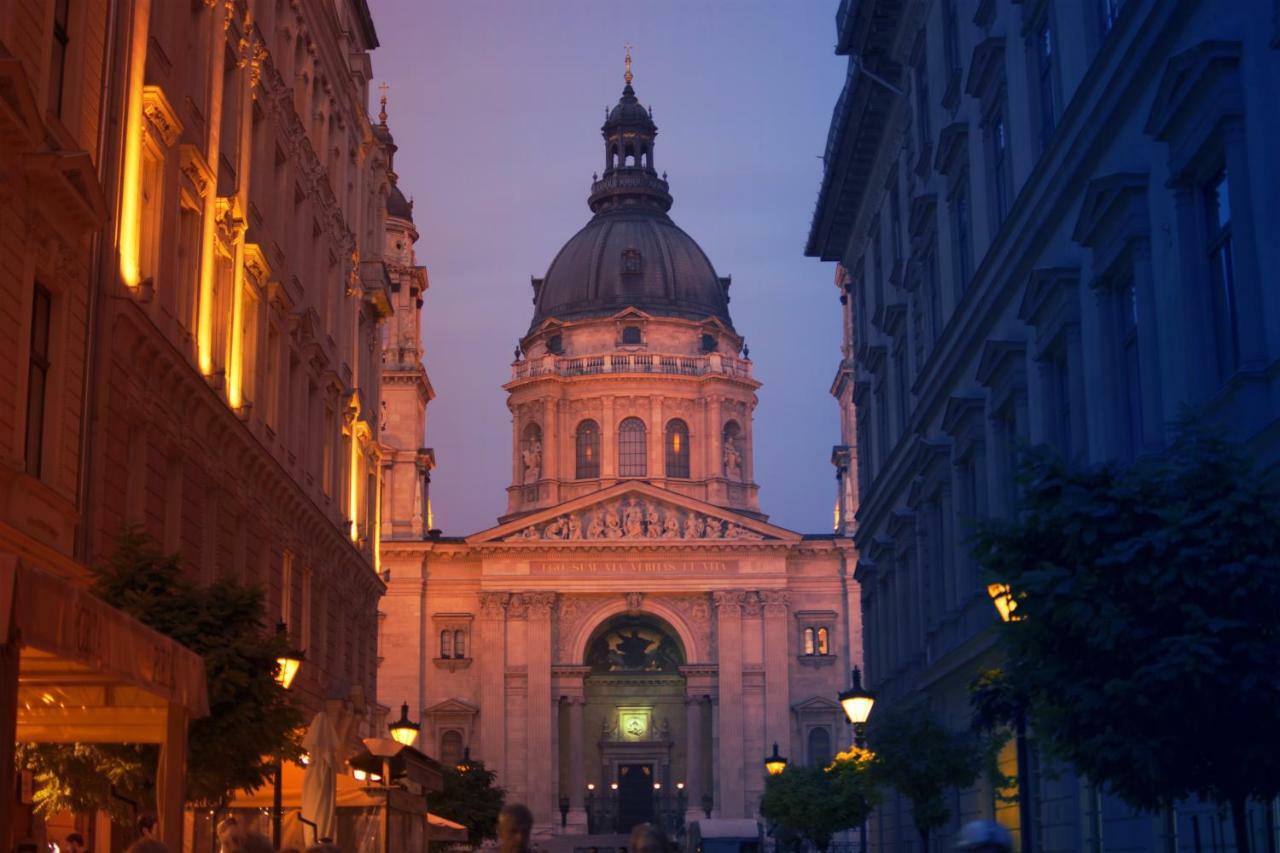 Gabi'S Central Broadway Nest @ Nagymezo Str Budapest Bagian luar foto
